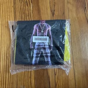 Supreme Yellow Tupac Hologram Tee Shirt Medium M NEW UNOPENED SS20
